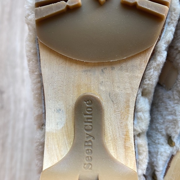 SEE BY CHLOÉ Viviane buckled shearling clogs - Picture 15 of 17